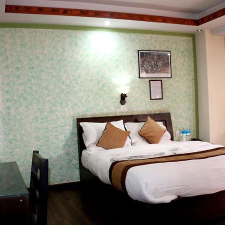 Alpine Hotel & Apartment Katmandu Zewnętrze zdjęcie