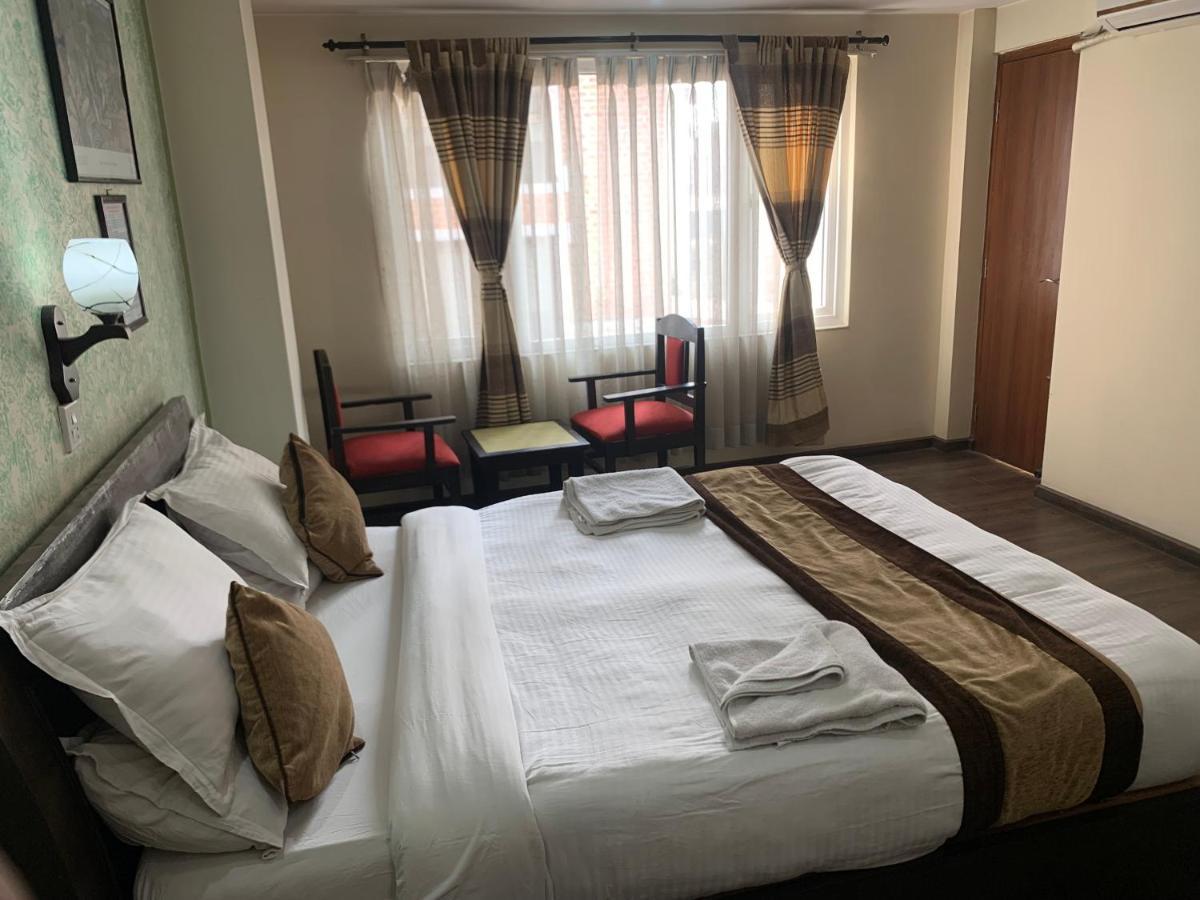 Alpine Hotel & Apartment Katmandu Zewnętrze zdjęcie