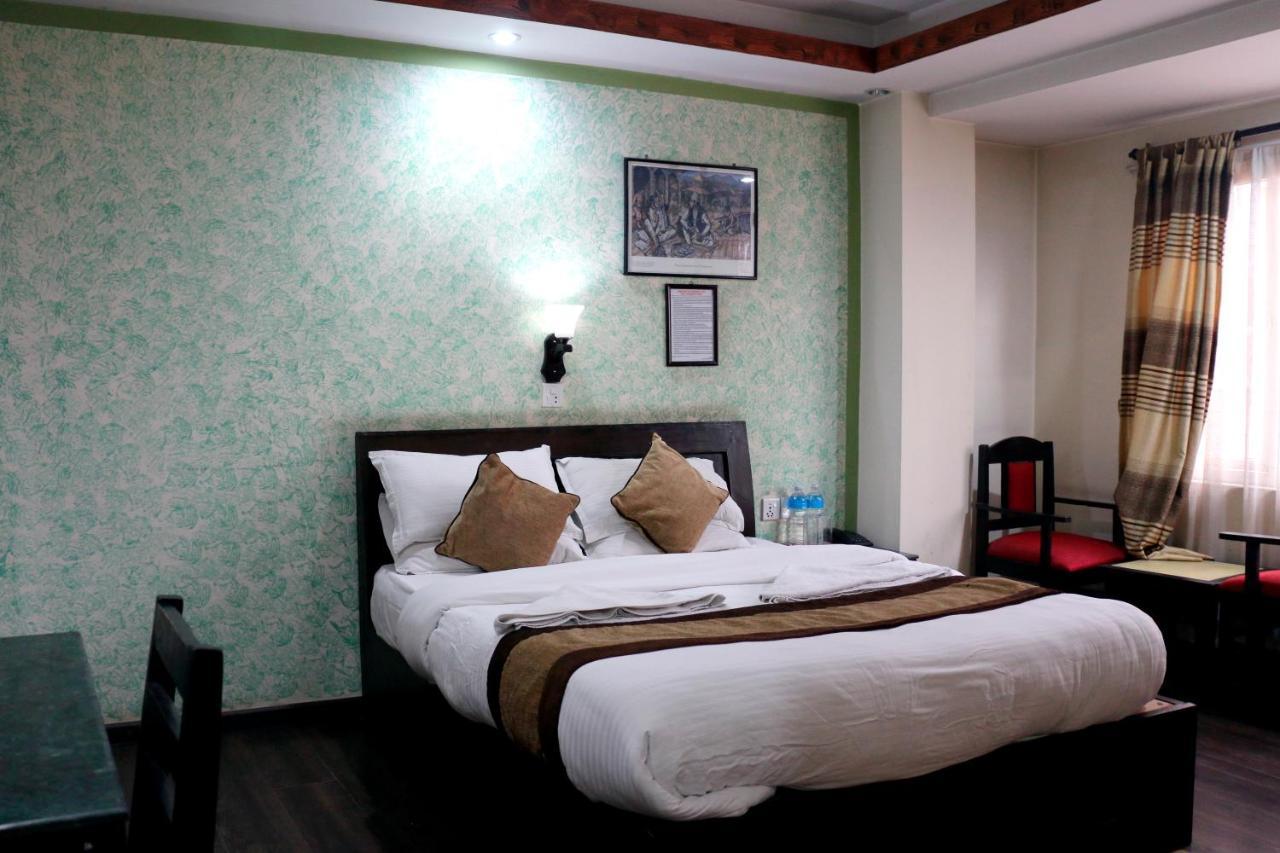 Alpine Hotel & Apartment Katmandu Zewnętrze zdjęcie