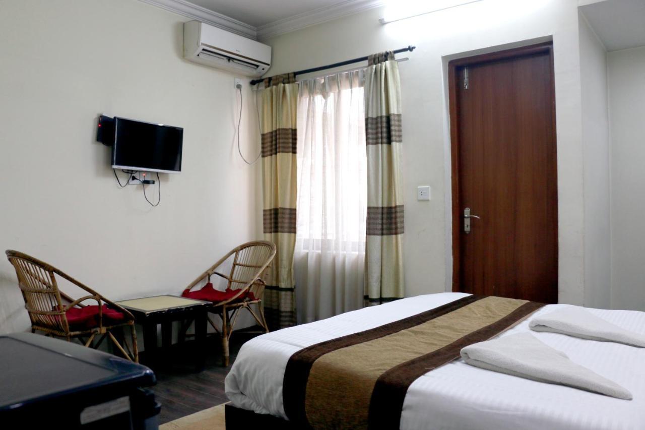 Alpine Hotel & Apartment Katmandu Zewnętrze zdjęcie