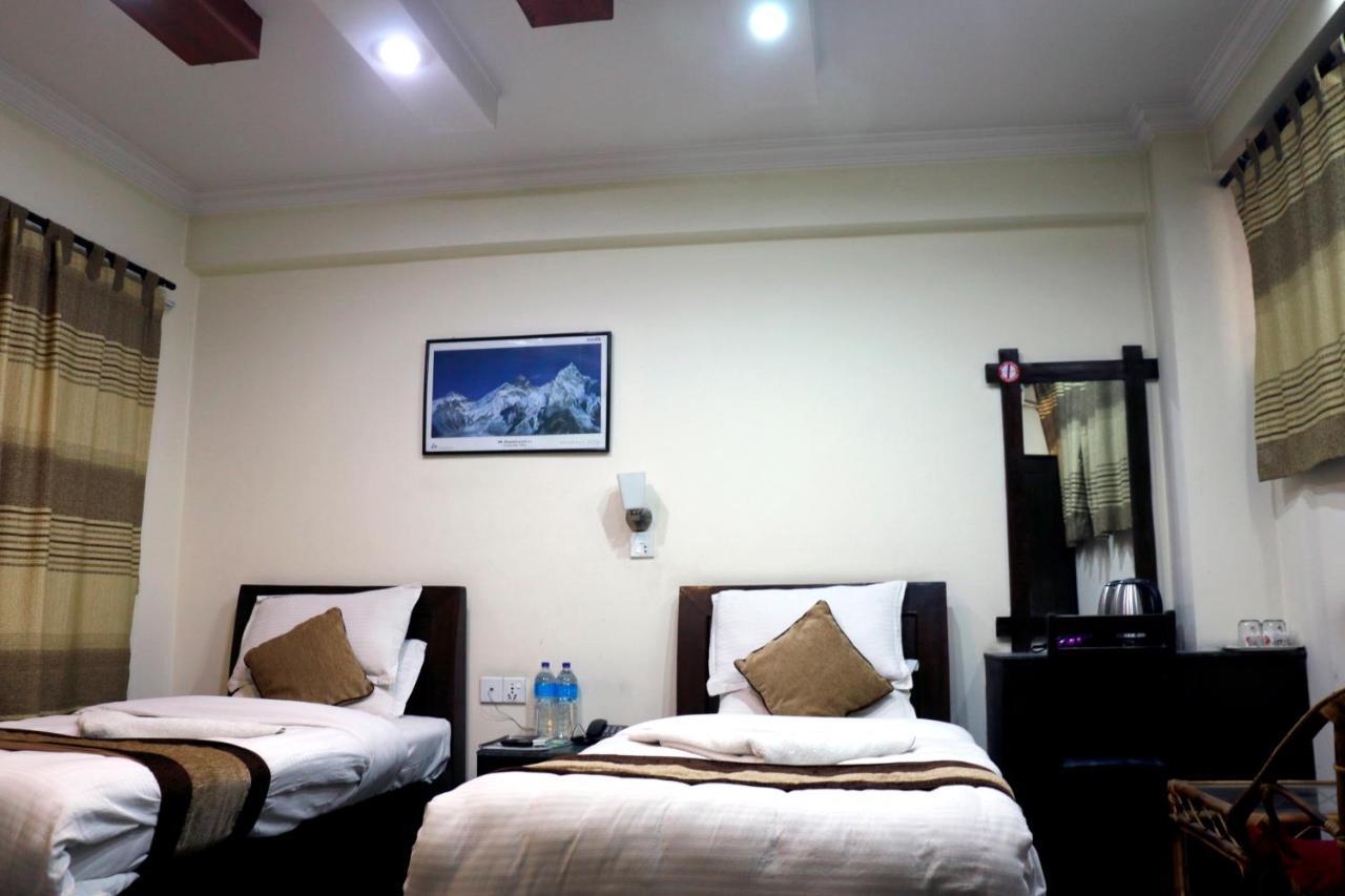 Alpine Hotel & Apartment Katmandu Zewnętrze zdjęcie