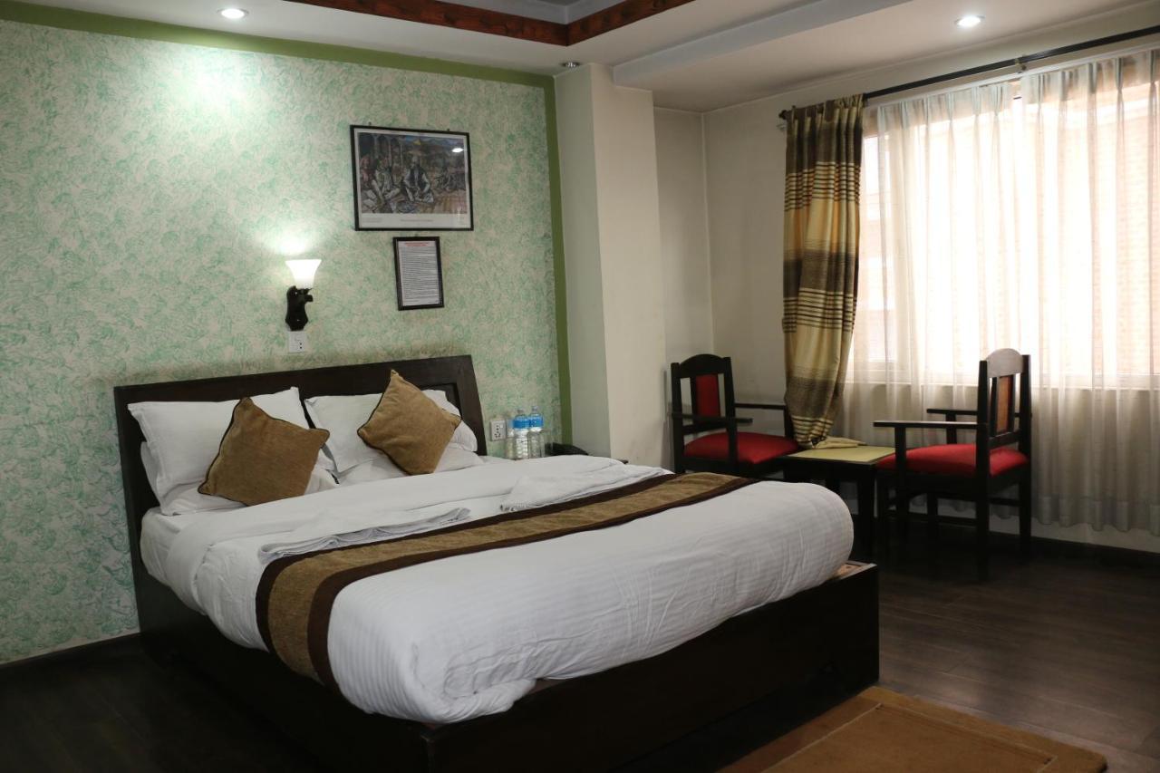 Alpine Hotel & Apartment Katmandu Zewnętrze zdjęcie