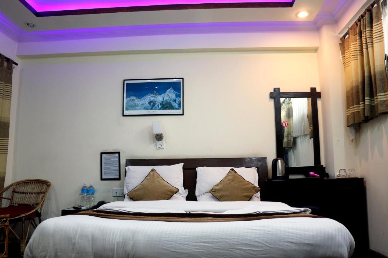 Alpine Hotel & Apartment Katmandu Zewnętrze zdjęcie