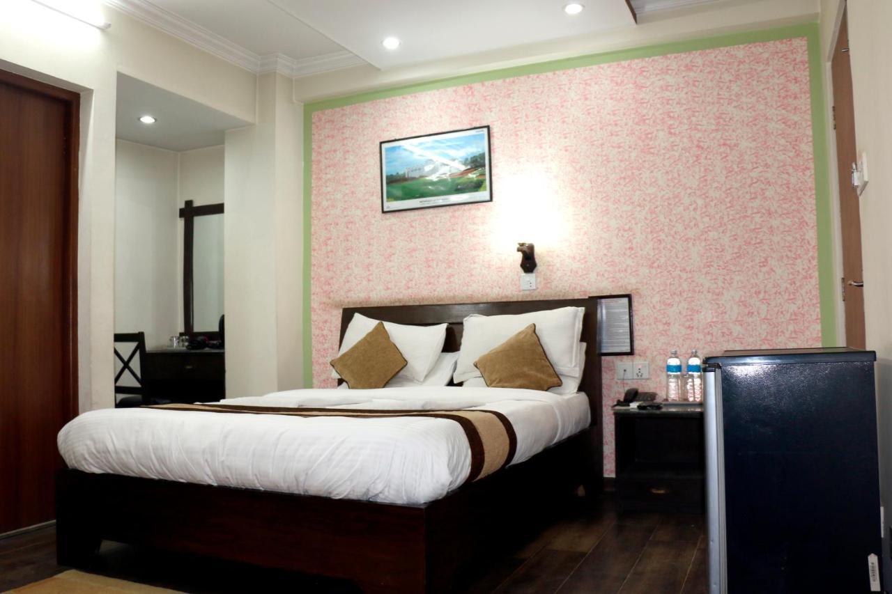 Alpine Hotel & Apartment Katmandu Zewnętrze zdjęcie