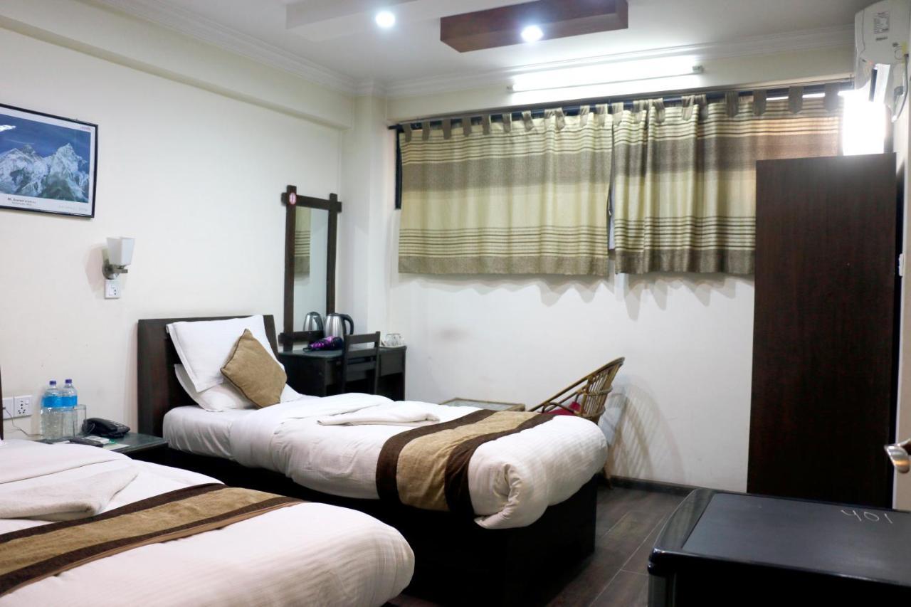 Alpine Hotel & Apartment Katmandu Zewnętrze zdjęcie