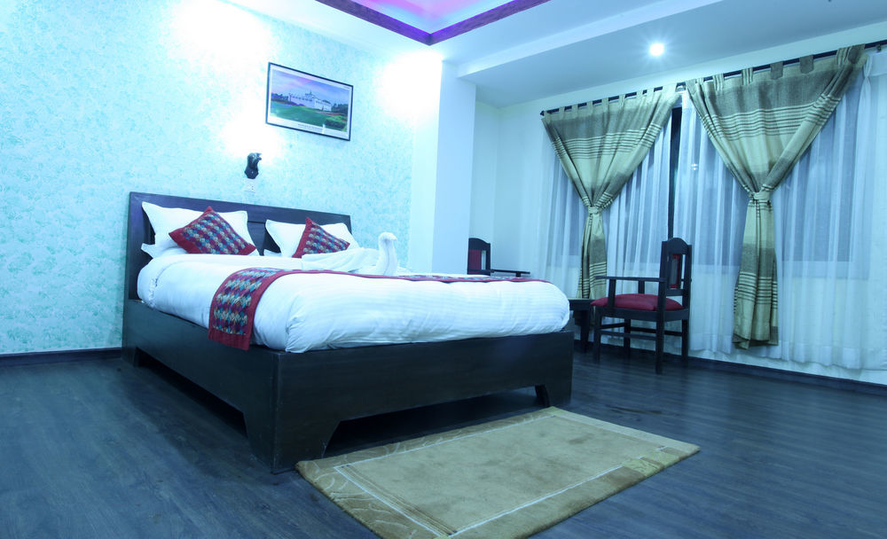 Alpine Hotel & Apartment Katmandu Zewnętrze zdjęcie